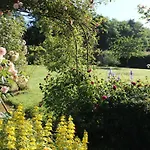 Vakantiehuis Domaine Des Roches Blanches Le Pin (Deux-Sevres)