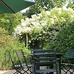 Vakantiehuis Domaine Des Roches Blanches