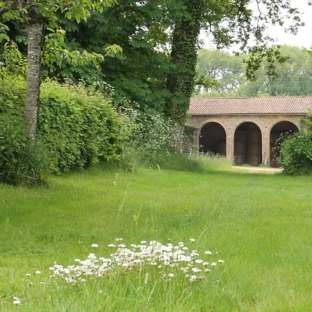 펜션 Domaine Des Roches Blanches Le Pin (Deux-Sevres)