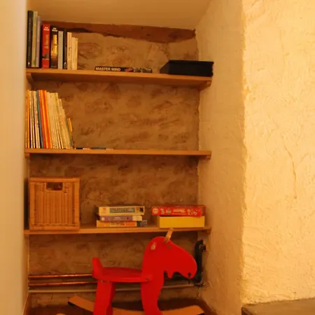 Domaine Des Roches Blanches Le Pin (Deux-Sevres)