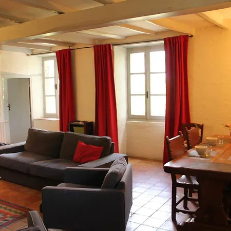 Domaine Des Roches Blanches Le Pin (Deux-Sevres)