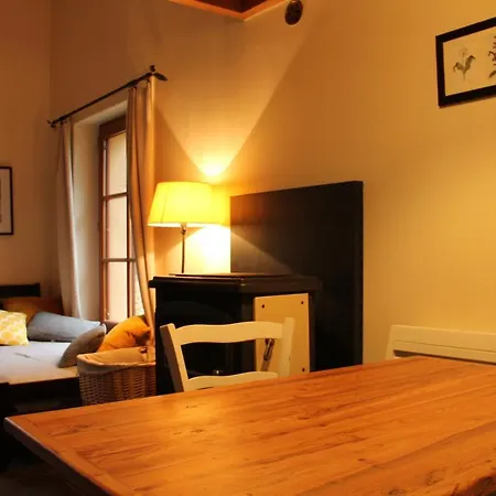 Domaine Des Roches Blanches Holiday home Le Pin (Deux-Sevres)