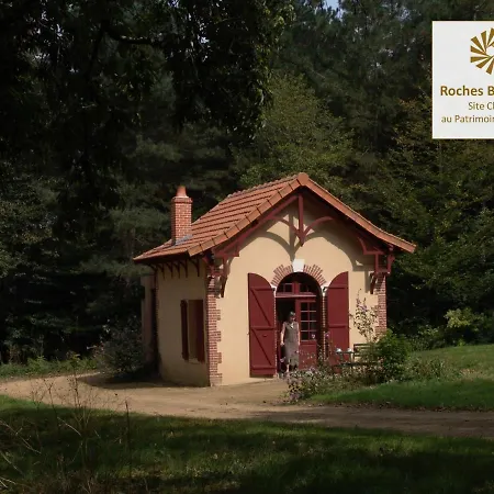 Domaine Des Roches Blanches 펜션 *