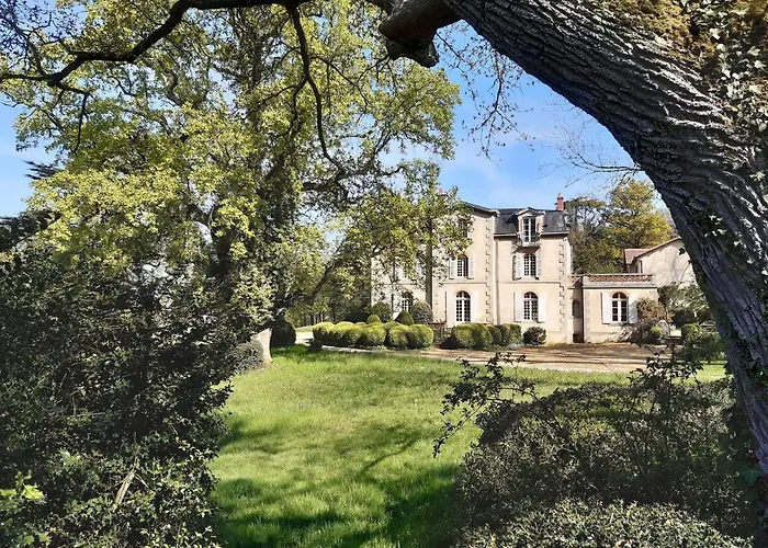 Holiday home Domaine Des Roches Blanches *