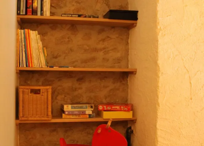 Domaine Des Roches Blanches Le Pin (Deux-Sevres)